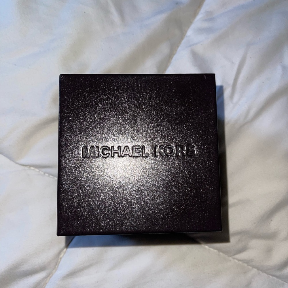 Michael Kors watch - Picture 5 of 6